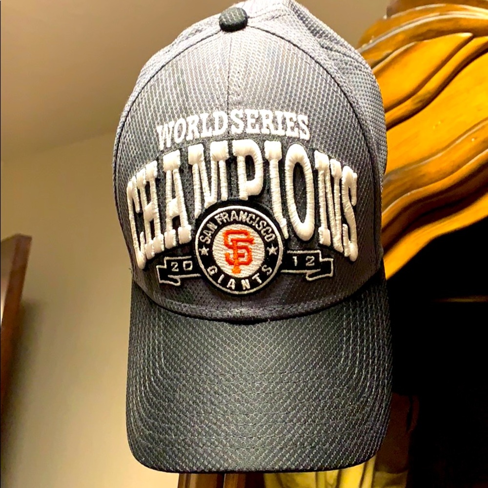 World Series Champions SF Giants 2012 baseball cap - Picture 2 of 8